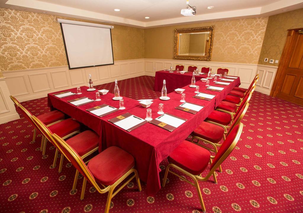 Anner Hotel Thurles Exterior photo